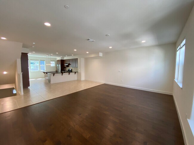Foto del edificio - SUNNYVALE - executive townhome with amazin...