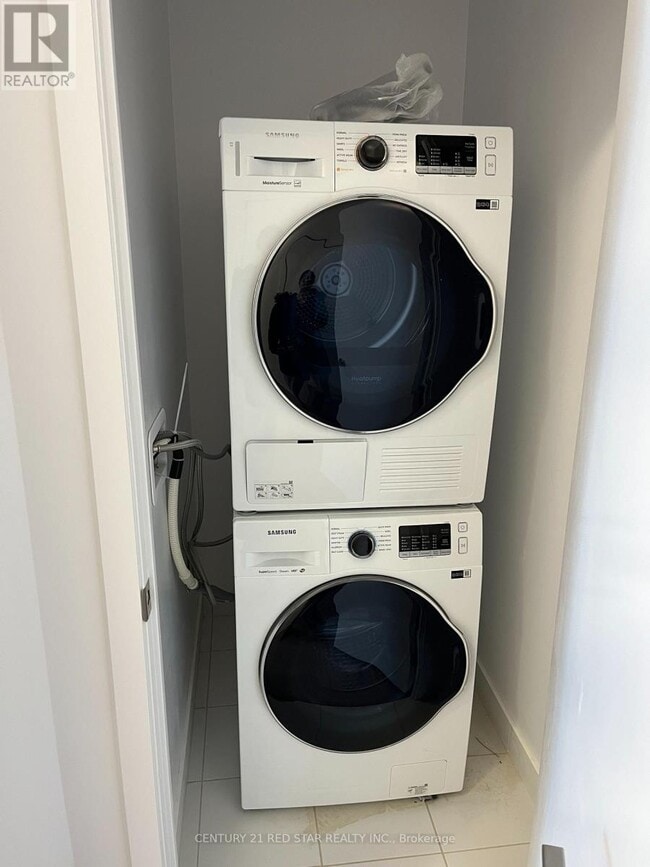 Building Photo - 38 Honeycrisp Cres