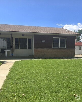 Building Photo - 771 Kennedy Ave