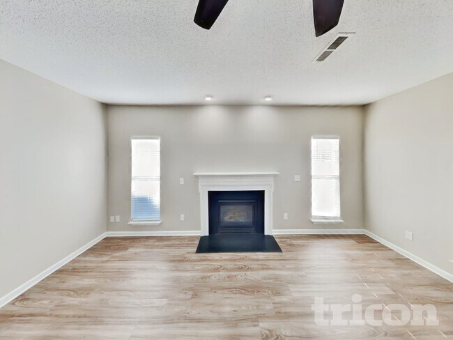 Building Photo - 24 Pilot Ridge Ct