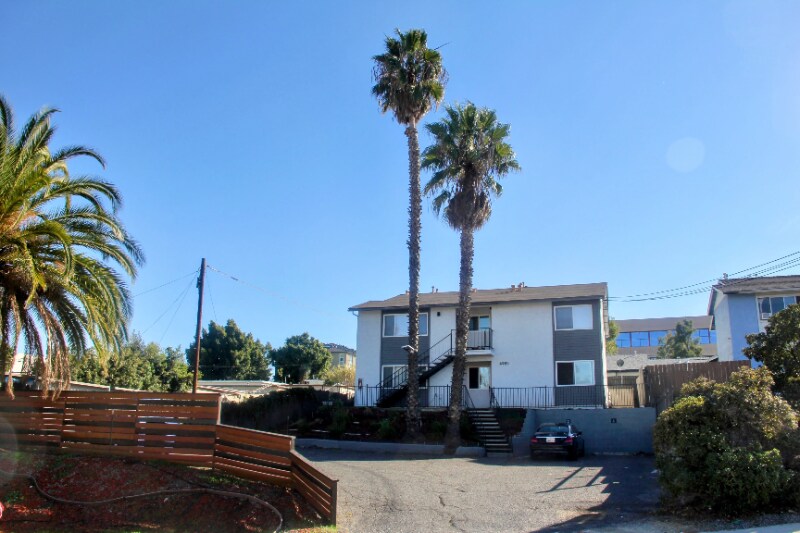 4985 Comanche Dr Unit 1, La Mesa, CA 91942 Room for Rent in La Mesa