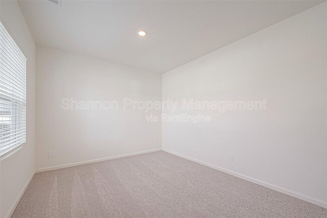 Foto del edificio - 3993 Fringe Tree Ln