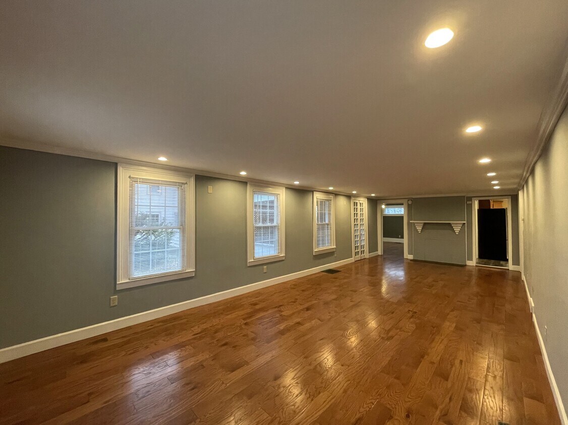 Living Room - 625 W Church St