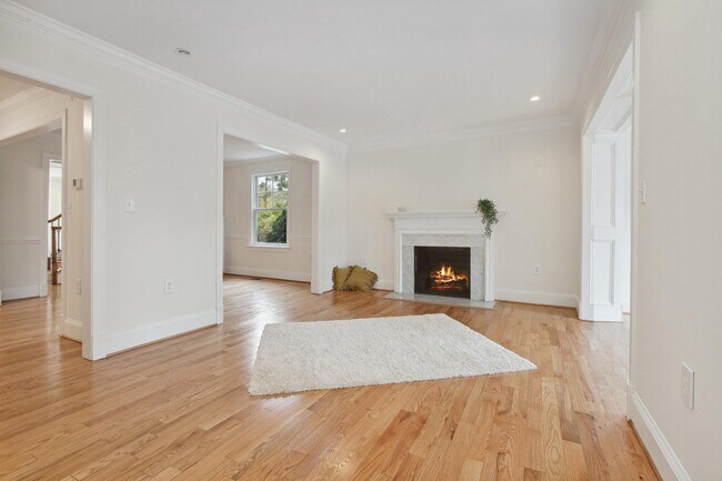 Foto del edificio - 4009 Van Ness St NW