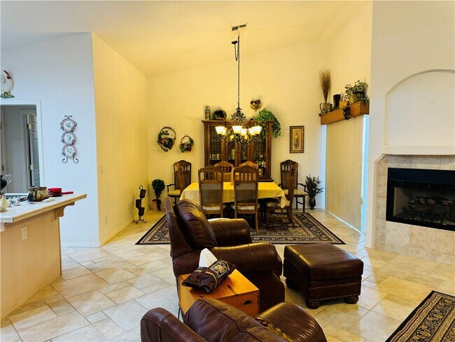 Foto del edificio - 2057 Sandtrap Ln