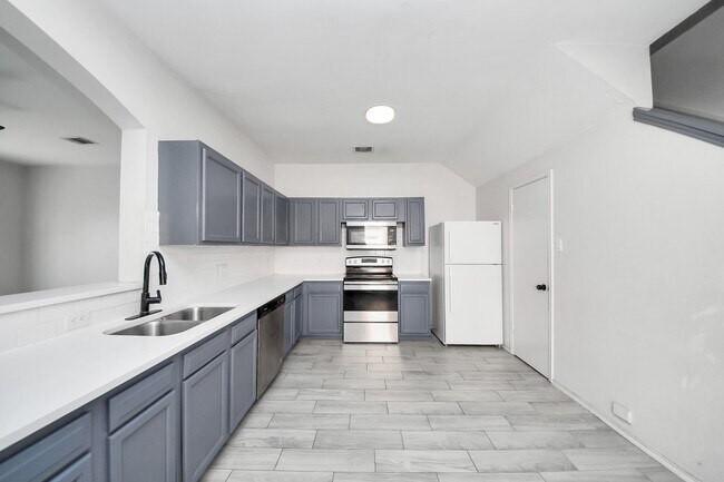 Foto del edificio - 10217 Teneha Dr