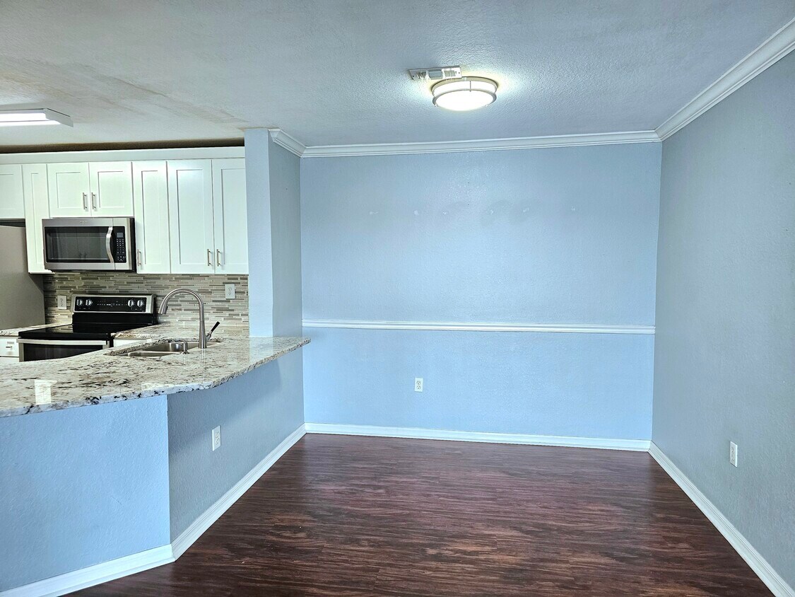 Primary Photo - 5526 Pga Blvd