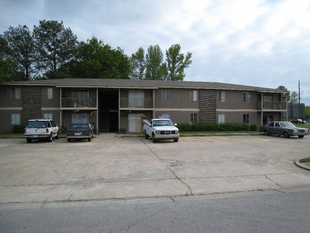 Foto principal - 4401 Patton Rd SW