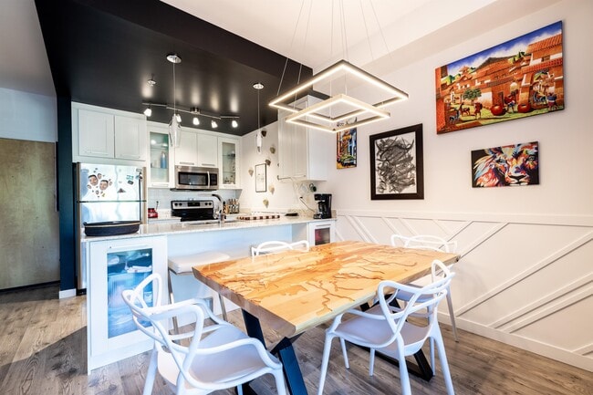 Photo du bâtiment - 2871 Jacklin Rd