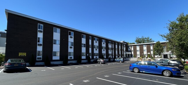 Building Photo - Cypress Apartments