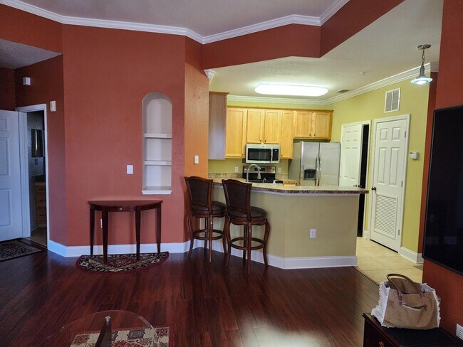 Kitchen - 10106 Courtney Palms Blvd