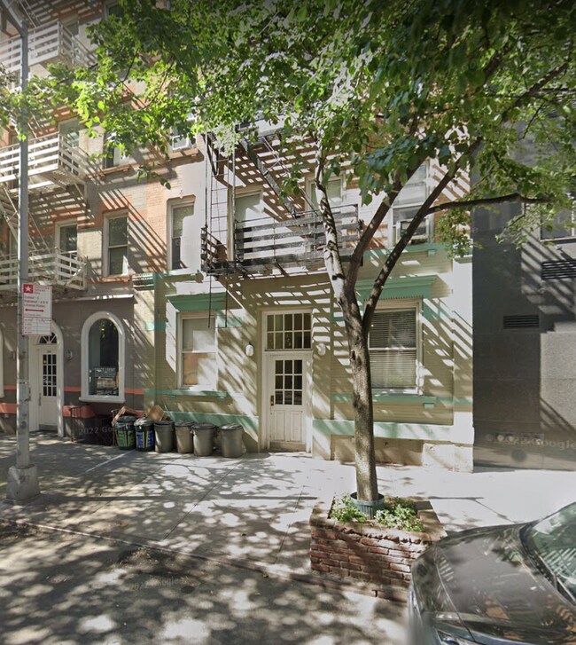 Building Photo - 328 E 48th St