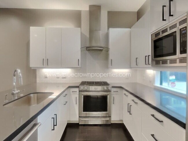 Foto del edificio - 1625 Hickory St