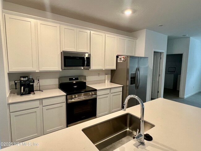 Building Photo - 1586 Lachlan Cir