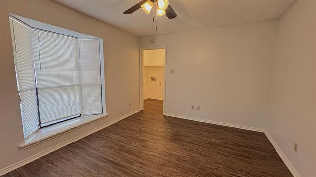Building Photo - 1122 Pyramid Dr