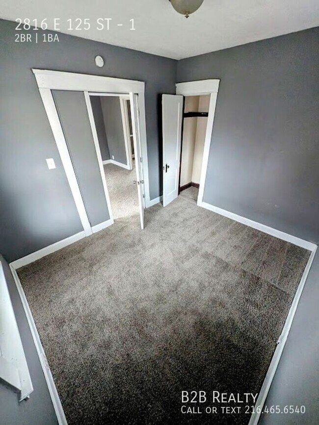 Foto del edificio - 2816 E 125th St