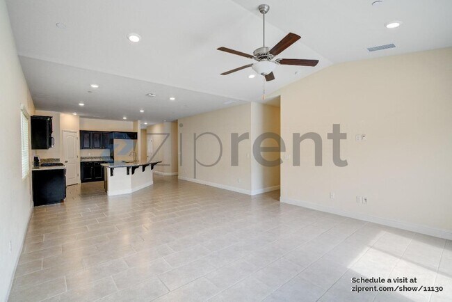 Foto del edificio - 6967 E Robinson Ave