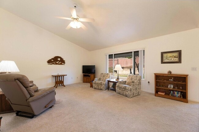 Building Photo - 2111 Sophy Pl