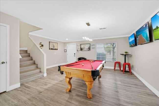 Foto del edificio - 2735 Peekskill Ave