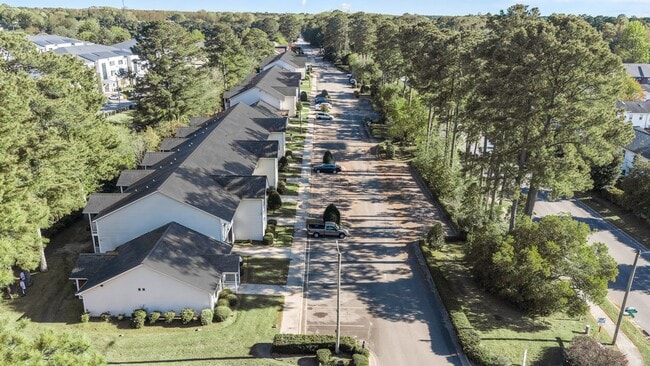 Building Photo - Spring Lake Apartments