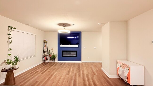 Building Photo - 511 Thomas St
