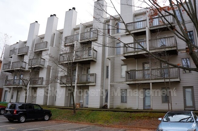 Building Photo - 1307 Wertland St