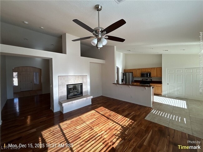 Building Photo - 11165 Shadow Nook Ct