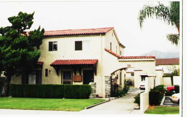 Primary Photo - 415 E Foothill Blvd