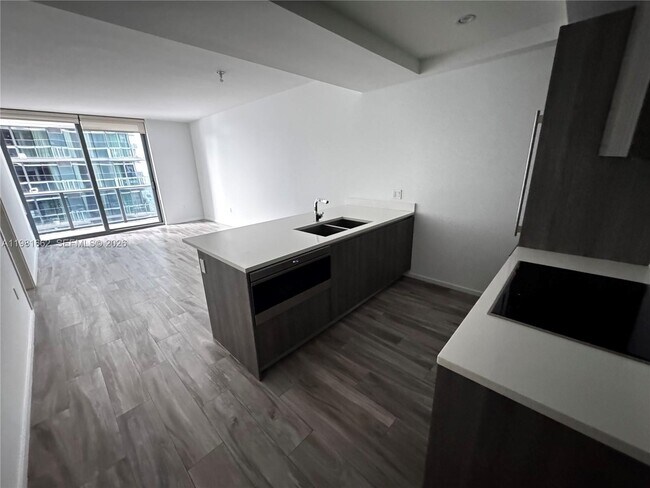 Foto del edificio - 801 S Miami Ave