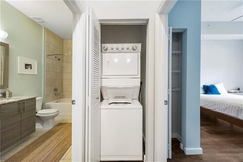 Foto del edificio - 817 SE 2nd Ave