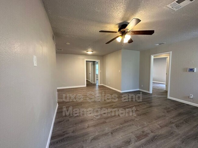 Foto del edificio - 3205 SW 41st St
