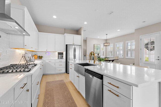Building Photo - 547 Marquesa Cir