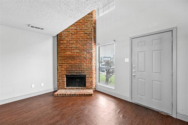 Foto del edificio - 9455 Olde Towne Row