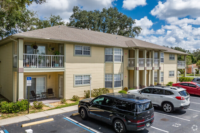 5511 Executive Dr New Port Richey - River Trace Apartments