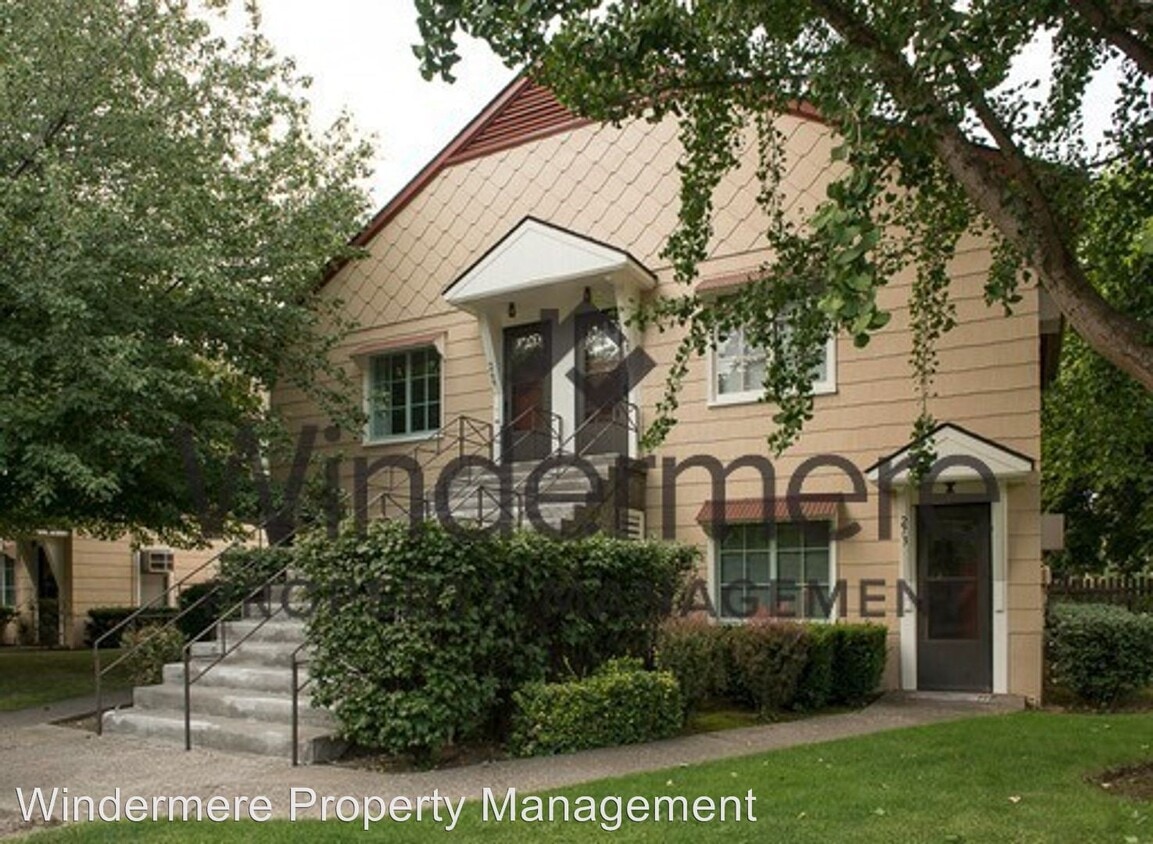Primary Photo - 259 E Poplar St