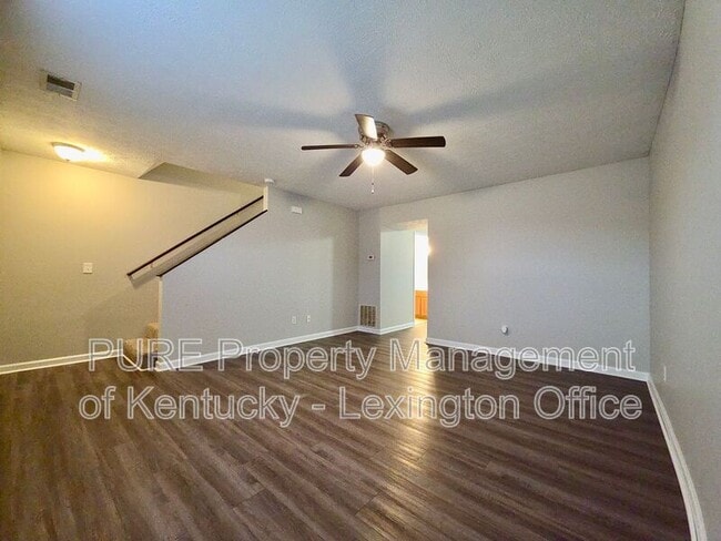 Foto del edificio - 1004 Whipporwill Dr