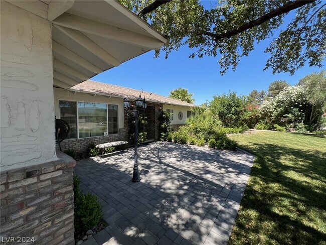 Building Photo - 3310 W Mardon Ave