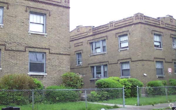 Primary Photo - 746-754 N Lorel Ave