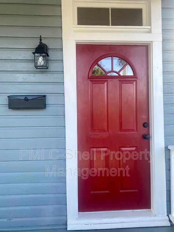 Foto del edificio - 808 E Belmont St