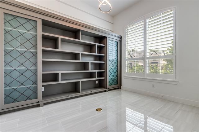 Foto del edificio - 7823 Hoxie Ln