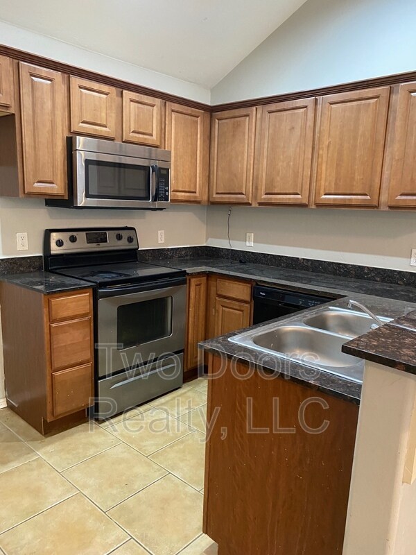 Building Photo - 1715 Everglade Ct