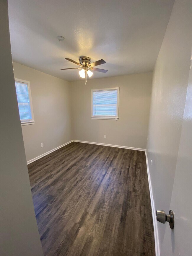2334 62nd St Lubbock Tx 79412 Townhouse For Rent In Lubbock Tx Apartments Com