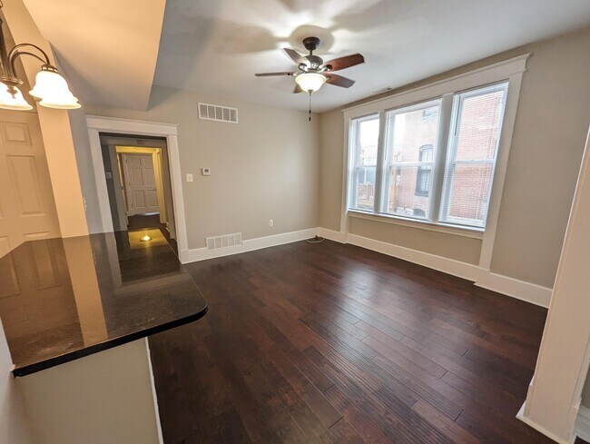 Building Photo - 5940 Cates Ave
