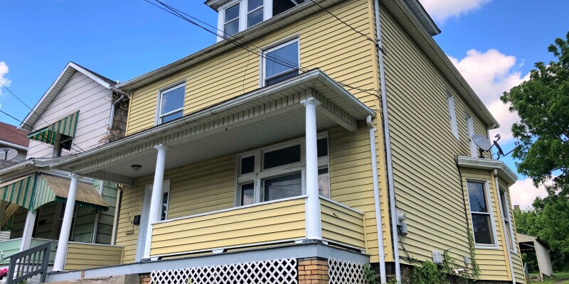 Primary Photo - 1205 Cunningham Ave