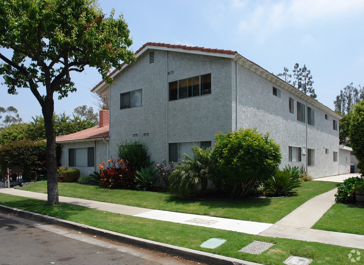 Building Photo - 16072 Malaga Ln