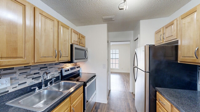 Interior Photo - Cambridge Woods