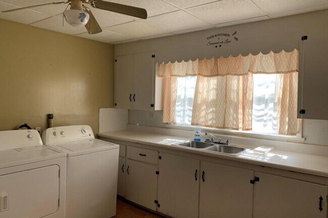 Foto del edificio - 2 Bedroom House Near University of Lynchburg
