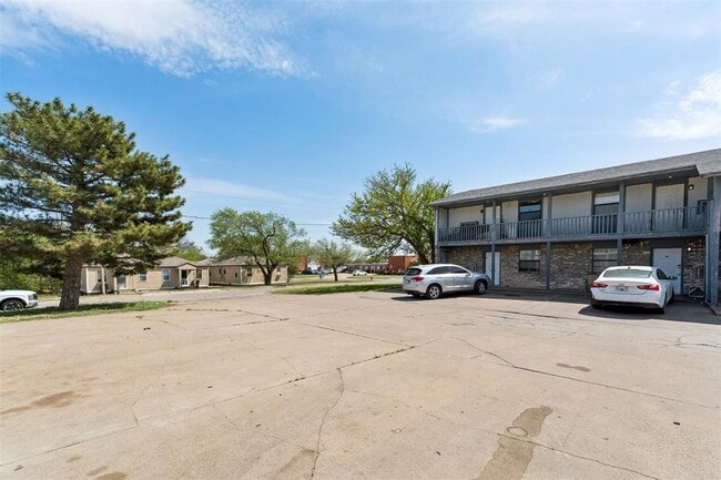 Building Photo - 1401 E St