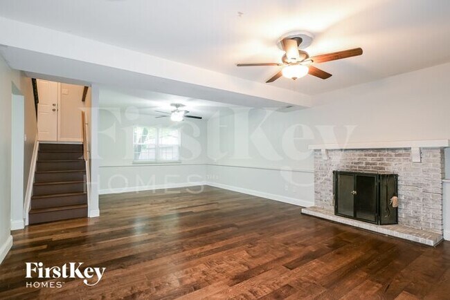 Foto del edificio - 1208 Cottagemill Dr