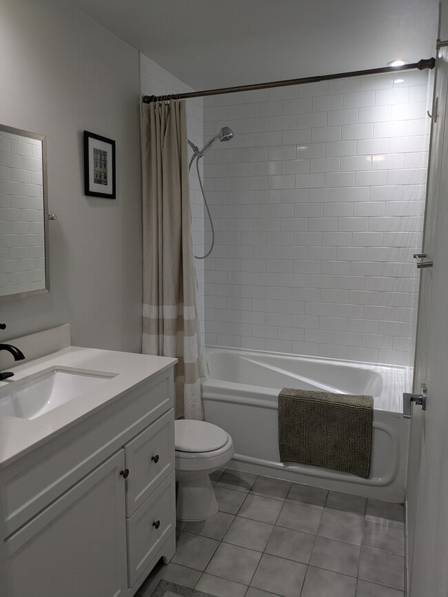 Photo du bâtiment - 333 Adelaide St E